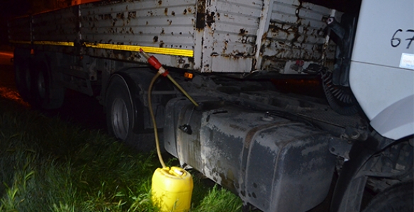 UYANIK POLİS MAZOT HIRSIZINI ENSELEDİ