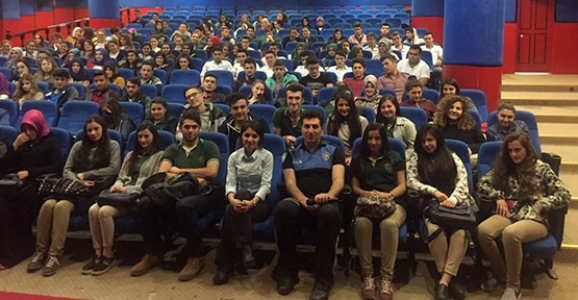 UYUŞTURUCU İLE MÜCADELEDE HERKES VİCDANEN SORUMLUDUR