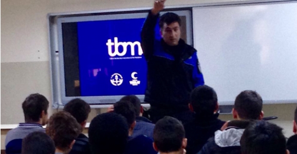 UYUŞTURUCU SEMİNERLERİ ARA VERİLMEDEN DEVAM EDİYOR