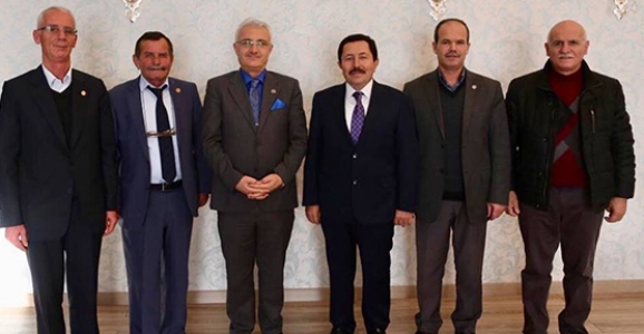 VALİ BALKANLIOĞLU’NA ZİYARETLER SÜRÜYOR