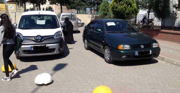 VATANDAŞLAR CADDELERDEN ŞİKAYETÇİ