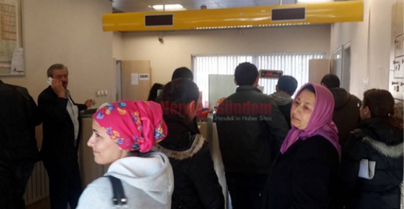 VATANDAŞI İSYAN ETTİREN KUYRUK 