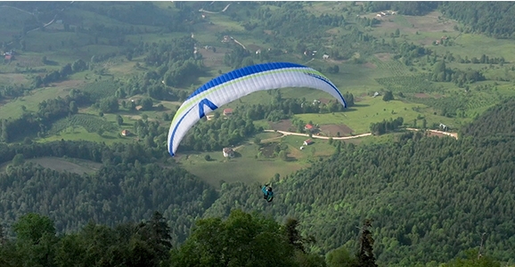 Yamaç Paraşütünde Yeni Gözde Hendek 