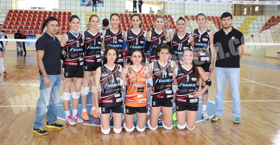 YENİ HENDEK GÜÇLÜ RAKİBİ HALKBANK SPOR’A BOYUN EĞDİ