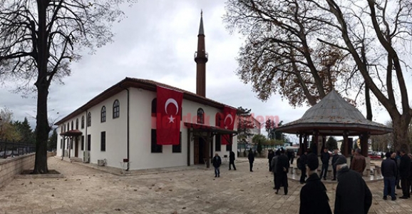 Yenilenen Hendek Büyük Camii İbadete Açıldı