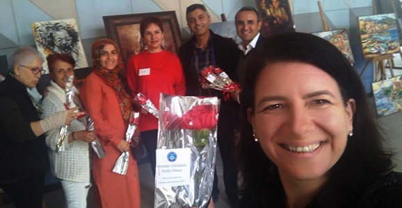 Yerel-Sen’den Belediye Personeline Karanfil