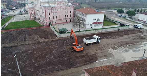 YEŞİLYURT TİCARET MERKEZİ TEMEL KAZISINA BAŞLANDI