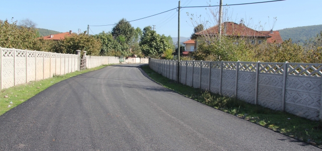 YEŞİLYURT'TA DERE TEPE ASFALT 