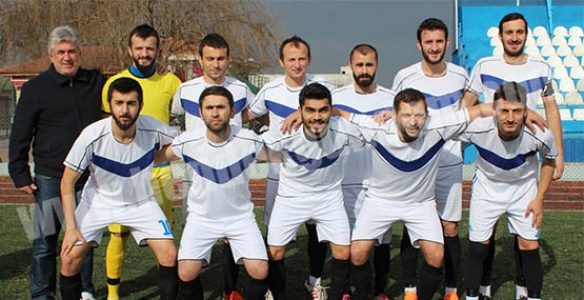 Y.HENDEKSPOR GALİBİYETİNİ KAPTANA ARMAĞAN ETTİLER