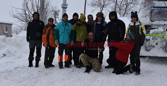 ZİRVEYE RAĞBET DEVAM EDİYOR