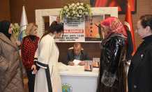 Aygüneş, İmza Günü ile Kitabını Tanıttı