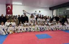 Hendek’te kuşak sevinci