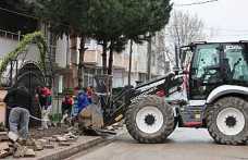 Belediye Ekipleri Nuriye Ve Yenimahalle’de Çalışmalarını Sürdürüyor