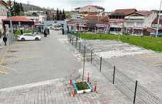 Polis Haftası Etkinliklerine Tel Örgü Gölgesi…