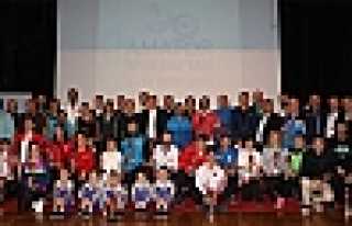 1954 Hendekspor’a 3 Ödül