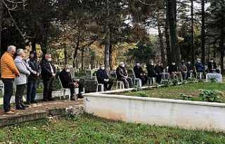 Kamışoğlu’nun Kabrinde Kuran-ı Kerim Okundu