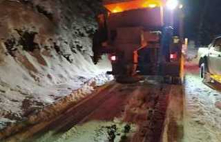 Hendek’te Karla Kaplı 5 Köy Yolu Açıldı