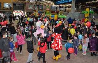 Bizim Turgut Çocuk Şenliği Başladı