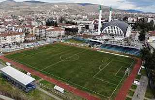 İlçeler Yepyeni Tribünlerine Kavuştu