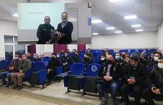 Emniyet Personellerine Konferans