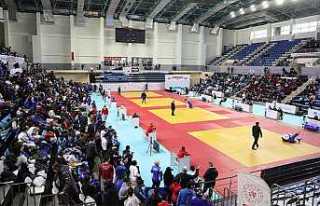 Büyükşehir Türkiye Karate Şampiyonası’na Ev...