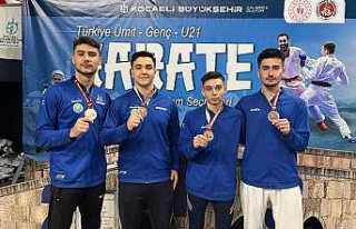 3 Karatecimiz Türkiye Şampiyonu