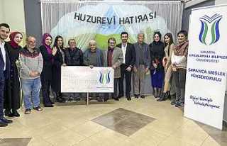 Subü Öğrencileri Huzurevi Sakinleriyle Buluştu