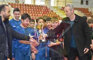 Küçük Erkekler Futsal Şampiyonu A.Gaffar Okkan...