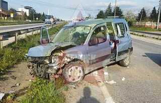 Hendek’te Kaza 3 Yaralı