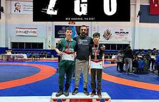 Ziya Gökalp’ten 2 Şampiyon