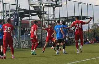 Kamptaki İlk Hazırlık Maçında Gol Sesi Çıkmadı