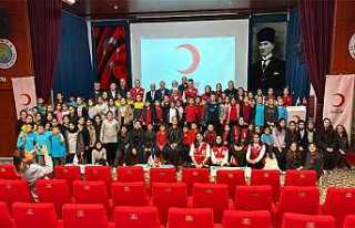 Hendek’te Kızılay Haftası Etkinlikleri