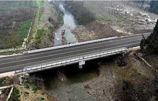 20 Mahalle ve 2 İlçeyi Bağlayan Yeni Köprü Tamamlandı