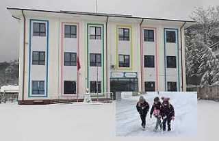 Hendek’te 17 Mahalleye Taşımalı Eğitme Kar Tatili