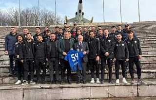 İnci’den Hendekspor’a Moral