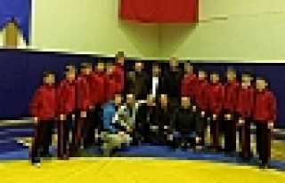 3 HENDEKLİ MİLLİ TAKIMDA