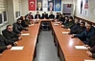 Ak Gençlerden Örnek Davranış