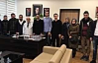 AK GENÇLİKTE DURMAK YOK