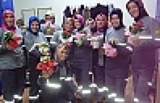 AK-PRES’TE KADINLAR GÜNÜNÜ KUTLANDI