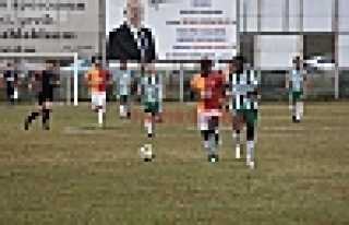 Akova Barışspor Farkı Kaçırdı