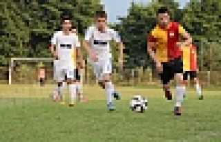 AKOVASPOR ŞAMPİYONLUĞA KOŞUYOR