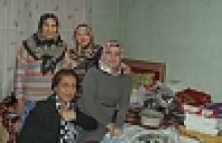 AKP HENDEK KADIN KOLLARINDAN ÇEYİZ