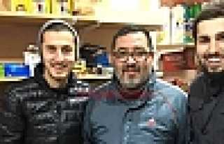 AKTAN’A FUTBOLCULARDAN SÜRPRİZ