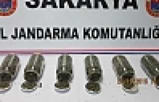 ARAÇTAN ALTI KAVANOZ ESRAR ÇIKTI