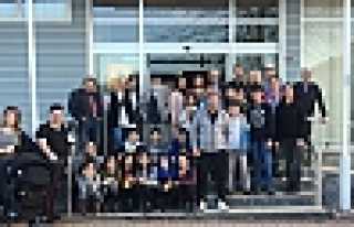 ASAF ALTUNKÜRE OKULU MELEK NİŞANCI HUZUREVİNİ...