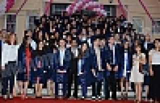 ATİKEHANIM ANADOLU LİSESİ KEP ATTI