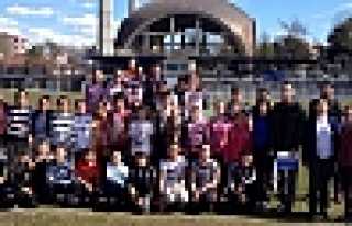 ATLETİZMDE ATİKEHANIM RÜZGARI