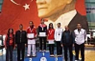 AYGÜNEŞ, ERZİNCAN’DA ŞAMPİYON OLDU