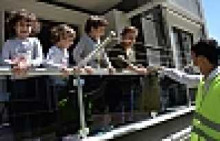 Babaoğlu Miniklerin Yüzünü Güldürdü