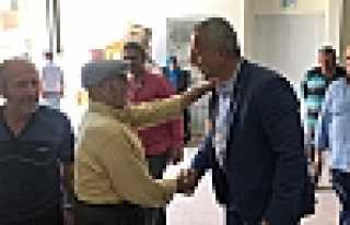 Babaoğlu, Yeşilyurt’ta Vatandaşlarla Bayramlaştı